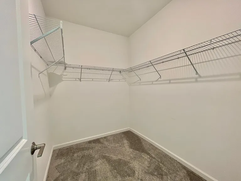 4424 Blackbird St — Photo 13