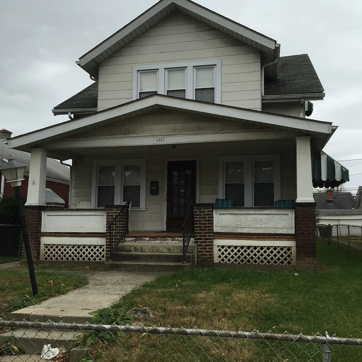1037 E 15th Ave photo 1