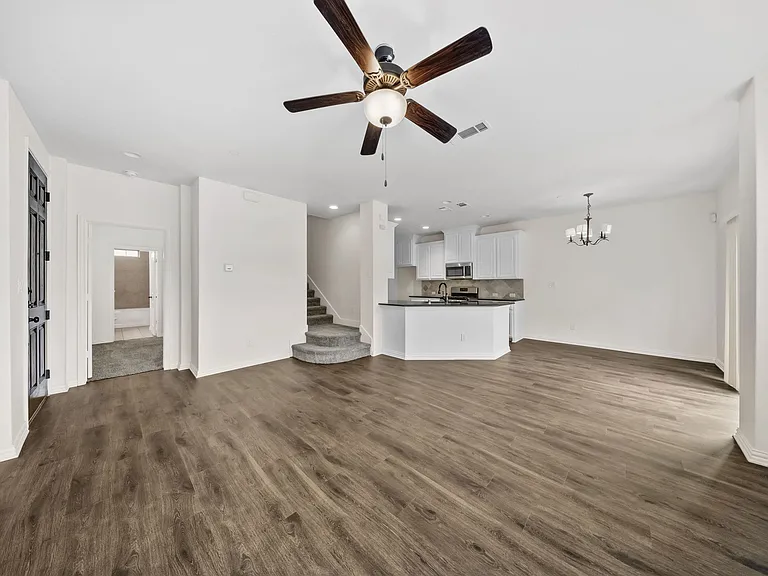 2245 Caniesto St — Photo 3