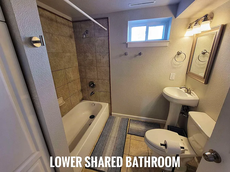 1630 Shasta Dr #4 — Photo 8