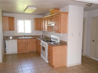 4th image of 3621 Cypress St