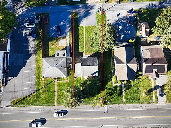 5th image of 4818 Derry St