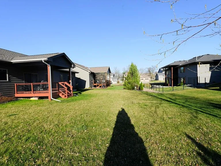 14820 Horton Ave — Photo 3