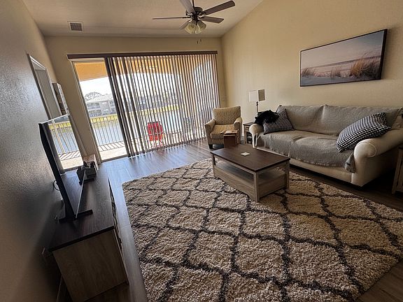 5th image of 6440 7th Avenue Cir W
