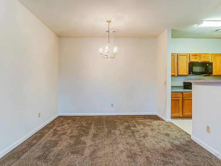 Paddock Ridge Apartments — Photo 10