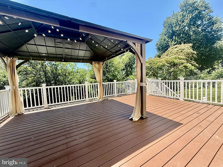 11900 Milbern Dr — Photo 35