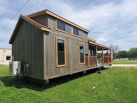 2nd image of 150 Bielss Ln #24