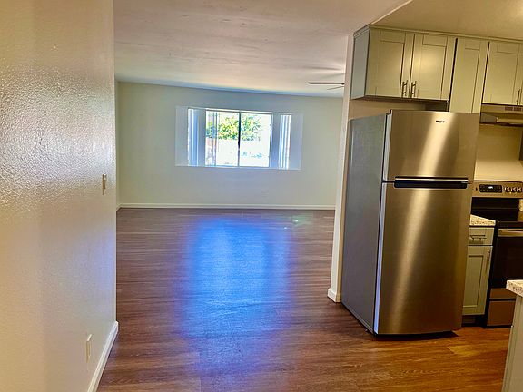 2nd image of 429 Palm Ave APT 14