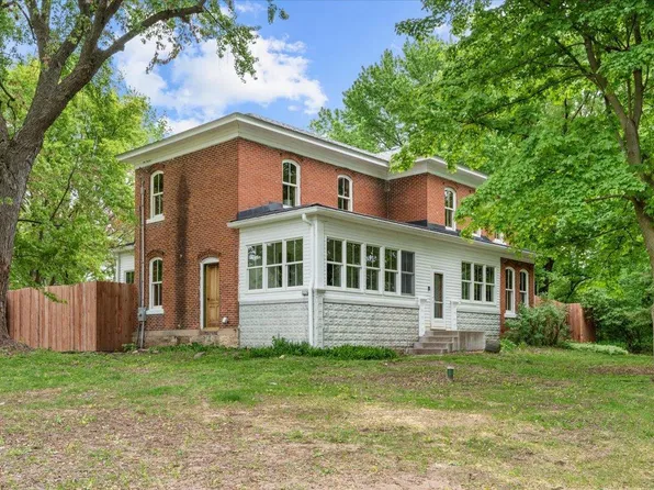 410 Highland Vw, Houlton, WI 54082