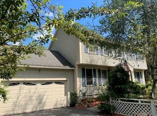 38 Coachmans Ln, Haverhill, MA 01832