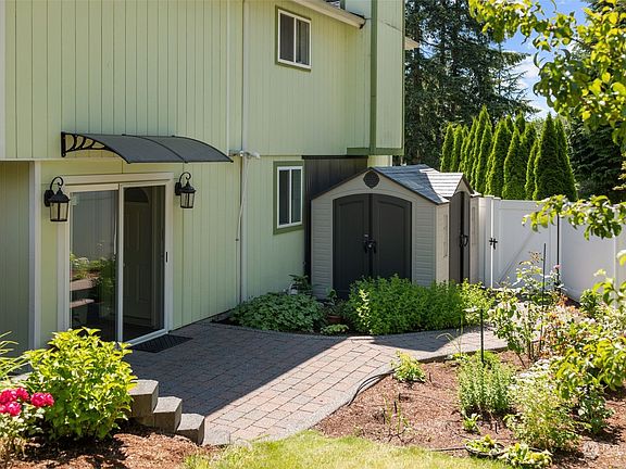 3rd image of 16230 NE 108th Court