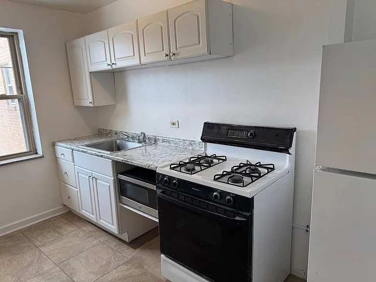 5506 Fifth Avenue — Photo 115