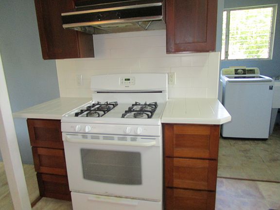 3rd image of 478 Hilinai St