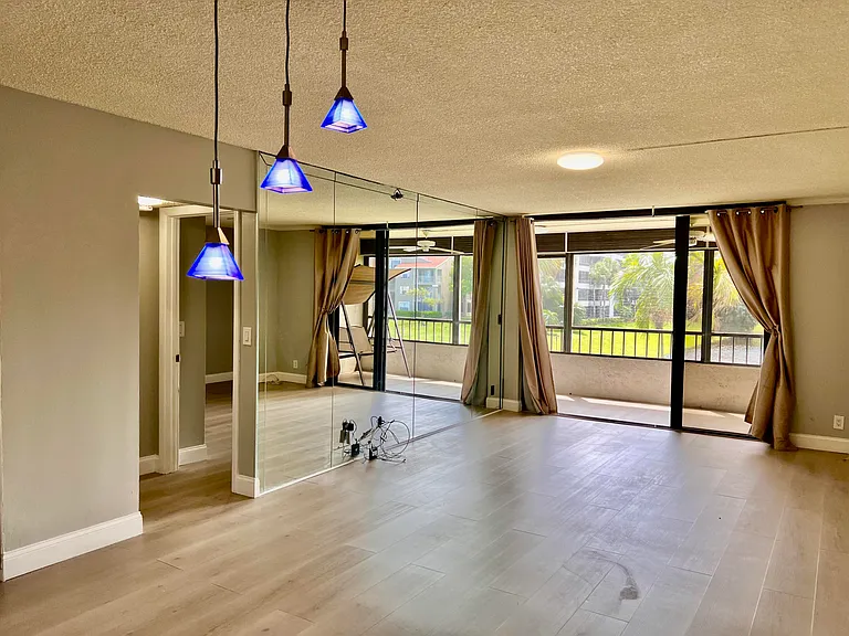 1850 Homewood Blvd #2070 — Photo 15