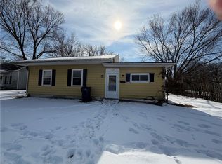 1112 W Nelson St, Webb City, MO 64870