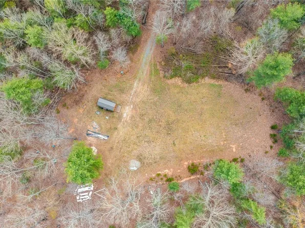 1163 Mills Rd, Mount Airy, NC 27030