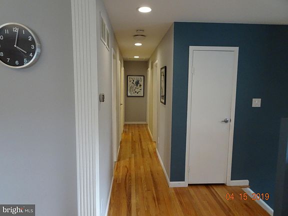 2nd image of 2507 N Shelley St