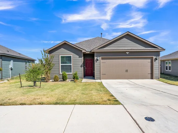 2420 Stillwater Dr, Ponder, TX 76259