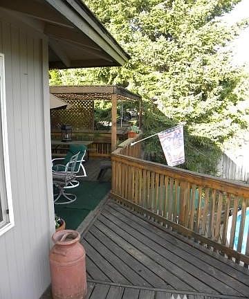 5th image of 1740 9th St NE