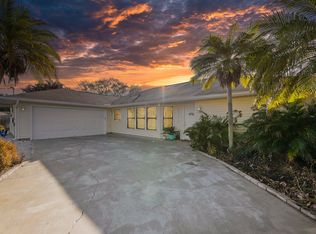 2111 SE Cayuga Court, Port Saint Lucie, FL 34952