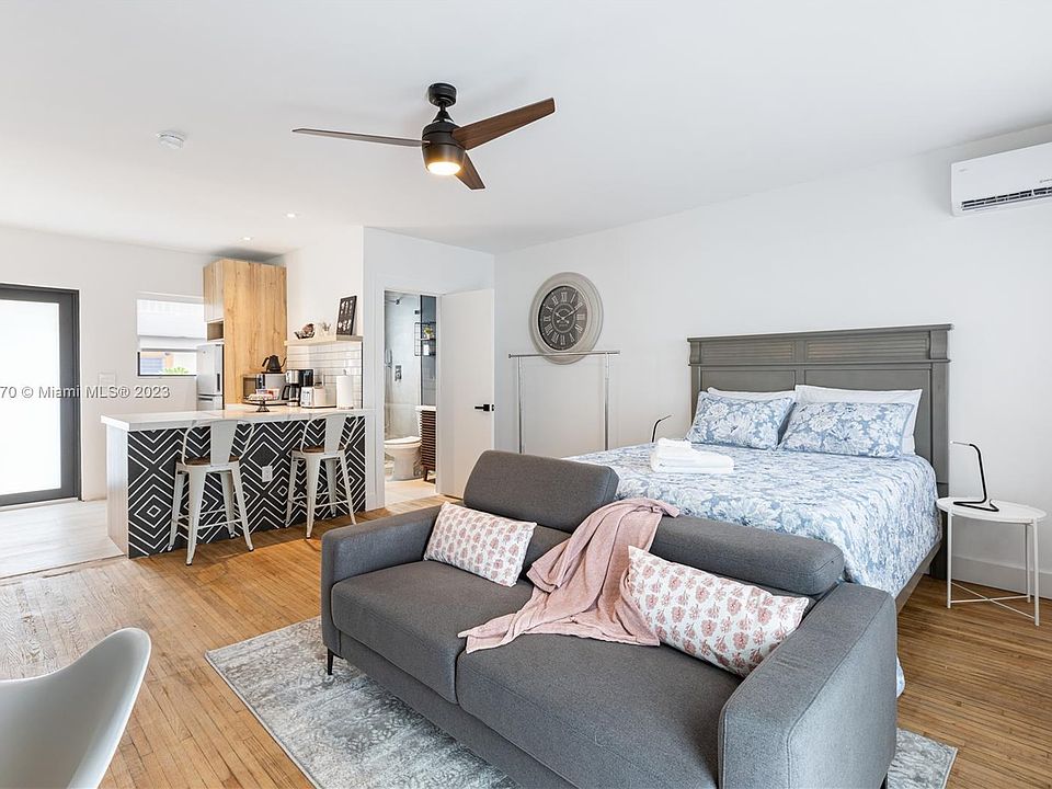 1st image of 740 SW 9th St #2A