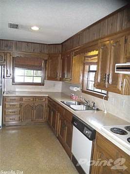 5th image of 208 Forrest Park Dr
