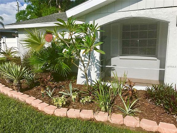 2nd image of 2831 Bucida Dr