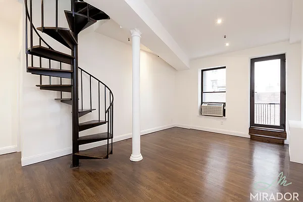 Rented by Mirador Real Estate | media 25