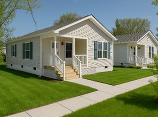 735 Shore St, Petersburg, VA 23803