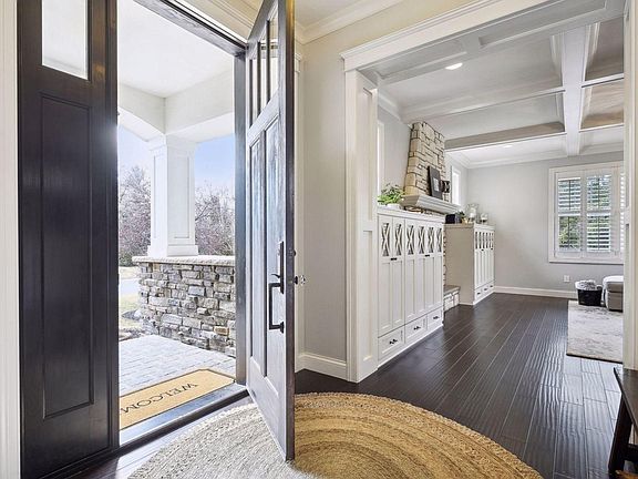 4th image of 20750 Parkview Ln