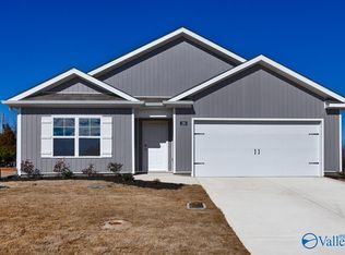 180 Trestle Point Dr, Harvest, AL 35749