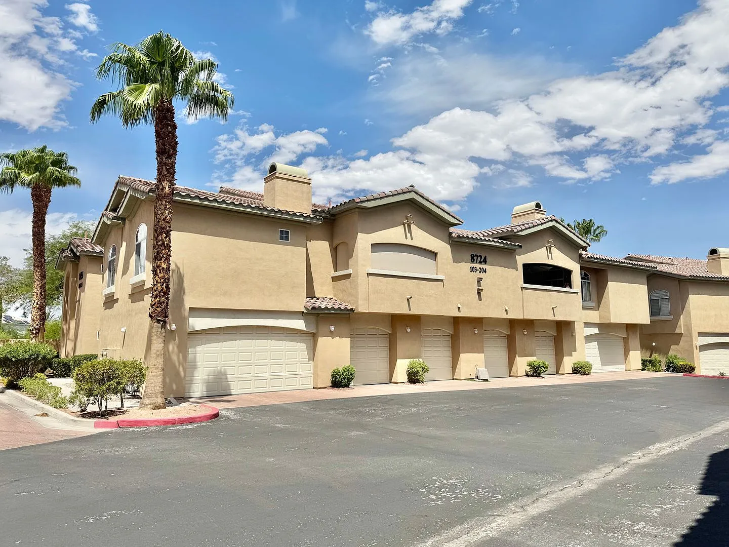 Welcome to this freshly remodeled luxury 3-bedroom condo in the prestigious guard-gated community... — Photo 1