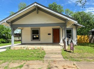208 B St SW, Ardmore, OK 73401
