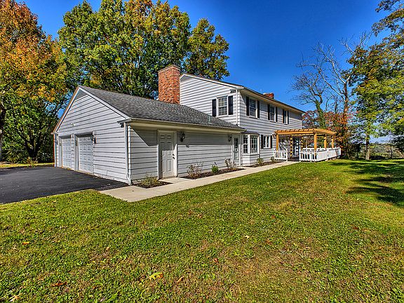 5th image of 3222 Ridgeway Rd
