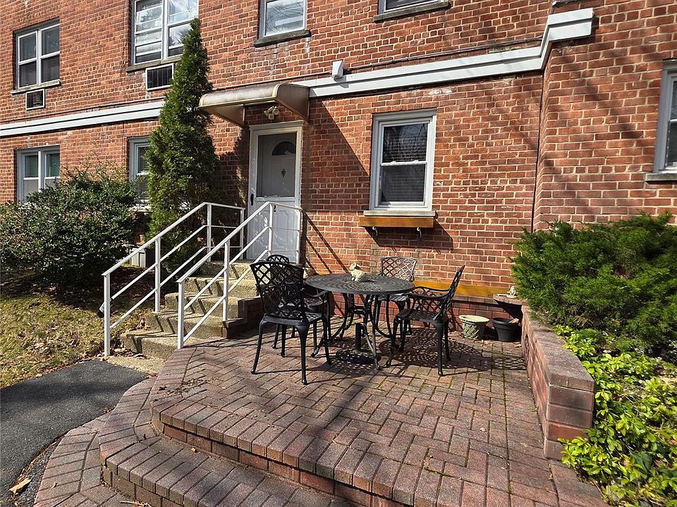 2nd image of 125 N Washington Avenue #2