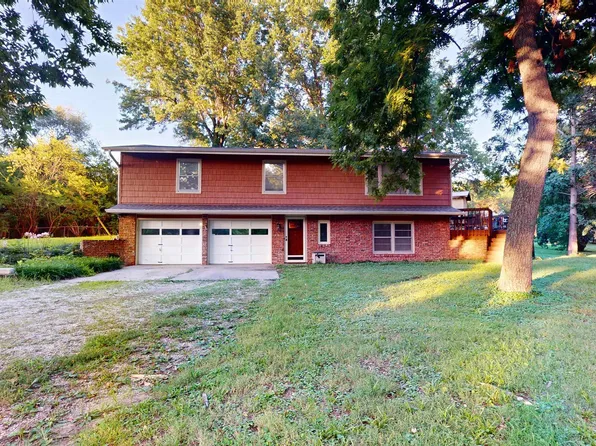 3420 NW Green Hills Rd, Topeka, KS 66618