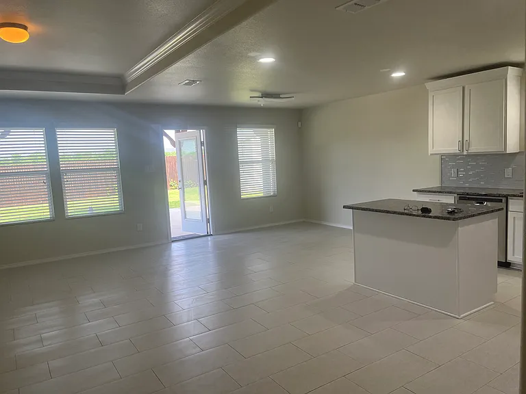 704 Rivers Creek Ln — Photo 25