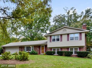 4832 Flower Valley Dr, Rockville, MD 20853