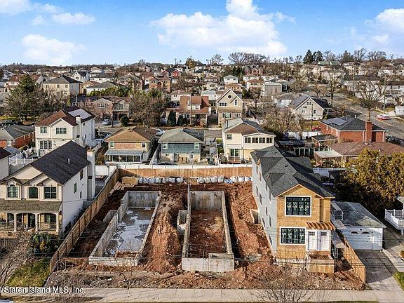 4th image of 911 Rathbun Ave