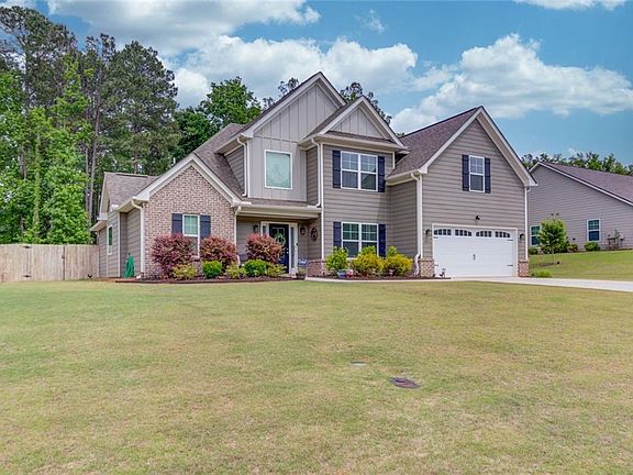 3rd image of 242 Lokeys Cir