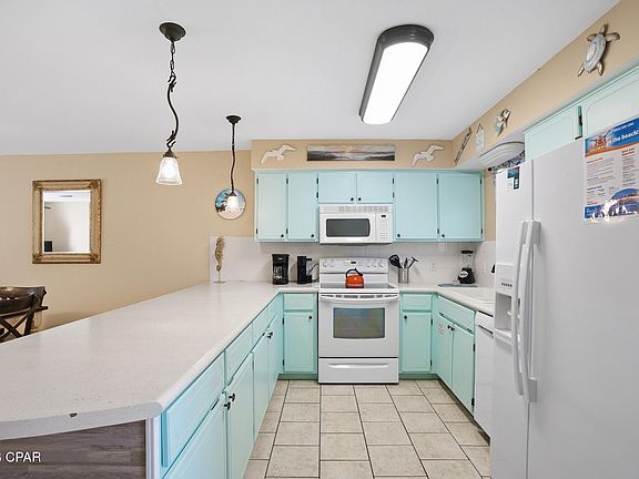 5th image of 220 Saint Katherine Blvd