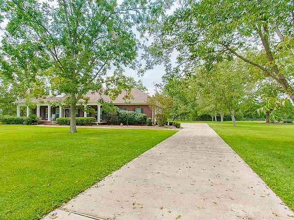4th image of 12814 Dominion Dr