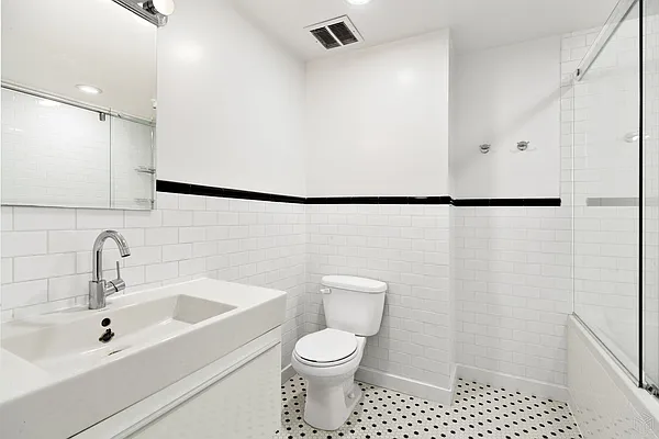 Rented by Halstead Real Estate | media 15