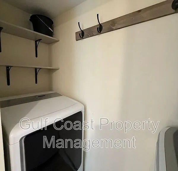5249 Cedarbend Dr #1 — Photo 10