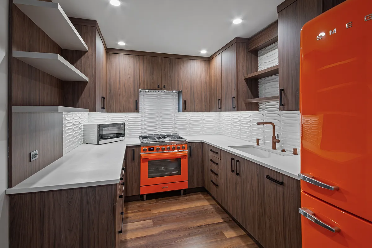 Building Photo - 4850 N Paulina St #2W