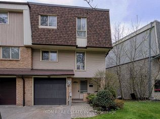 98 Henderson Dr UNIT 86, Aurora, ON L4G 3M3