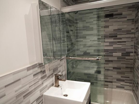 5th image of 306 W 114th St APT 3A