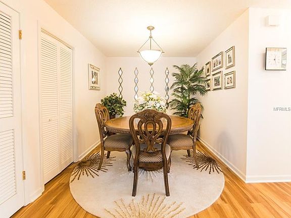 5th image of 643 Yorkshire Ct APT C