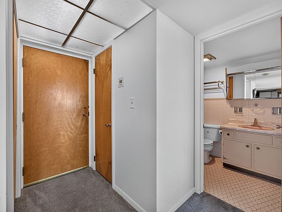 4th image of 2900 Maple Ave APT 14E