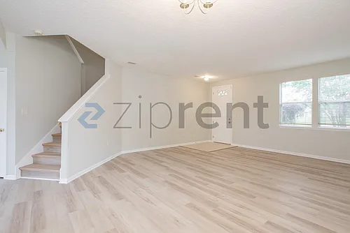 76195 Deerwood Dr Photo 1